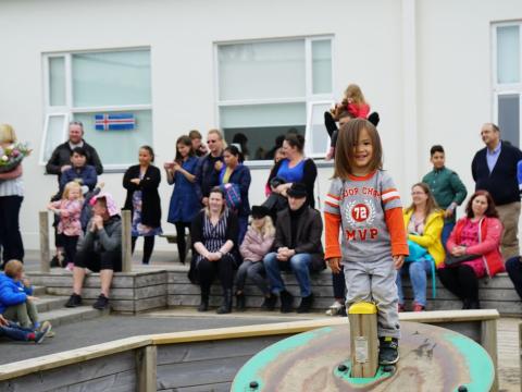 50 ára afmæli Árborgar fagnað á leikskólalóðinni
