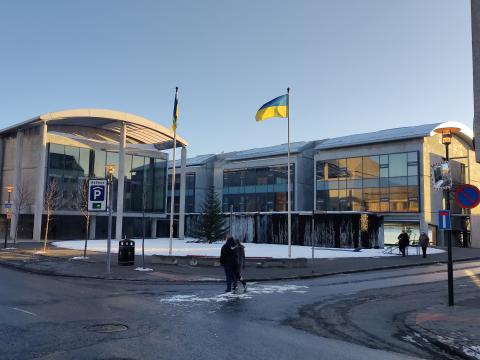 Þjóðfáni Úkraínu blaktir nú við Ráðhúsið
