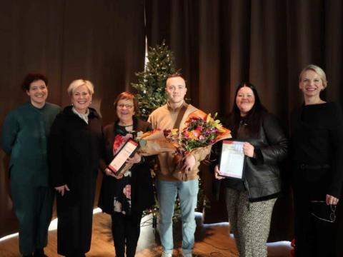 Flotinn og amma Andrea fengu viðurkenningu Barnaheilla 2024