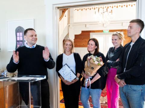 Fimm manns fagna verðlaunum í Höfða