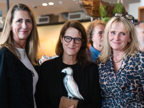 Veiting heiðursverðlauna RIFF. Frá vinstri Hrönn Marinósdóttir, stjórnandi RIFF, Ursula Meier, heiðursverðlaunahafi og Heiða Björg Hilmisdóttir, borgarstjóri.