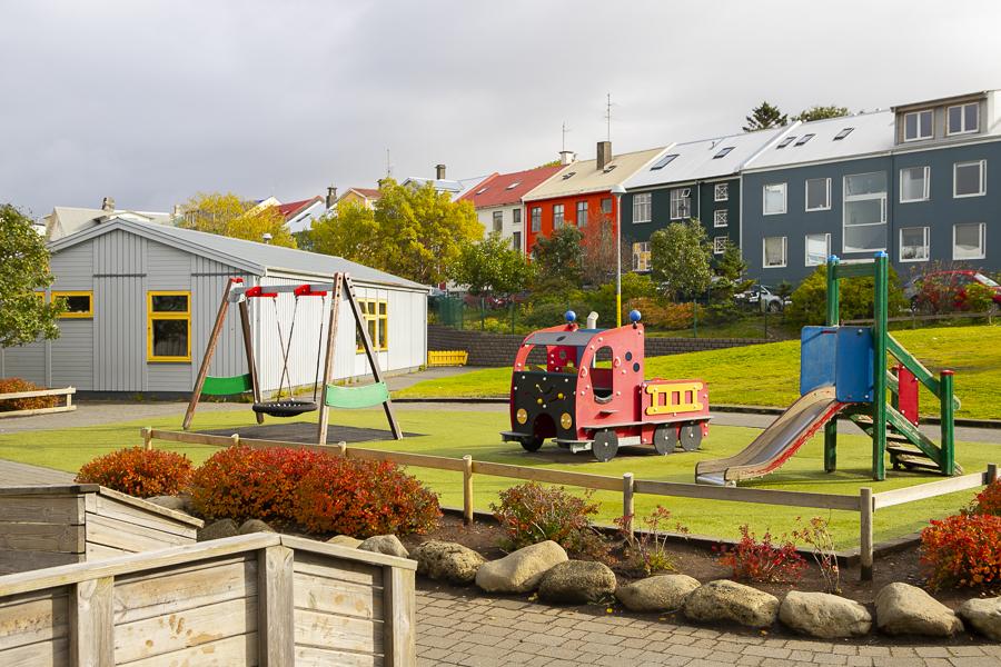 Playground equipment on the grounds of Drafnarsteinn.