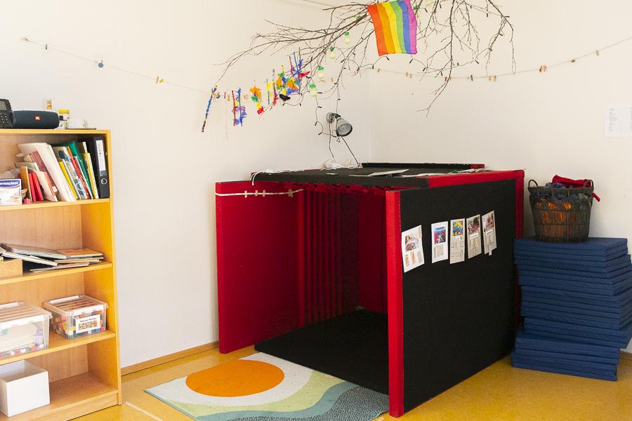 Indoor play area at Drafnarsteinn.