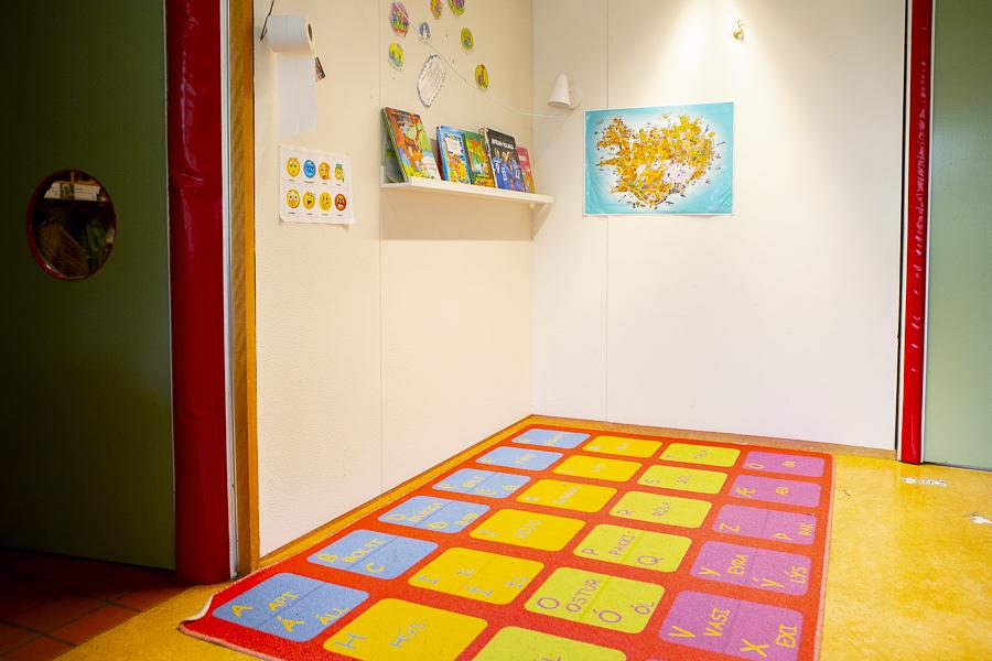 Indoor play area at Hálsaskógur.