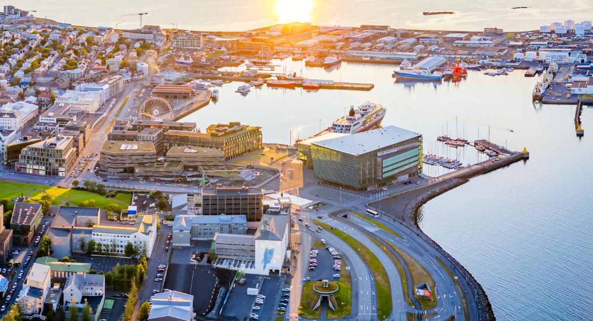 Parísarhjól í Reykjavíkurhöfn - unnin mynd