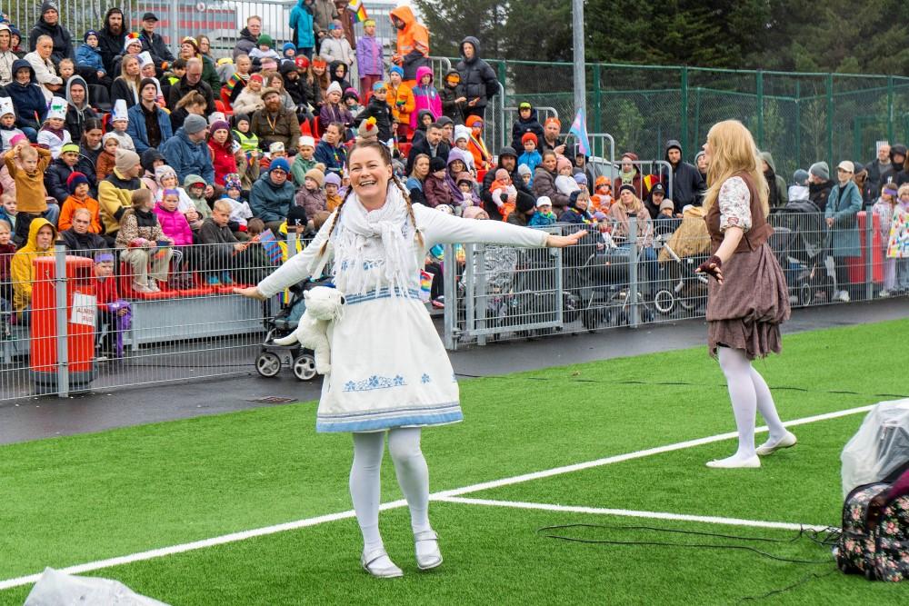 Gleðiganga skóla í Laugardal