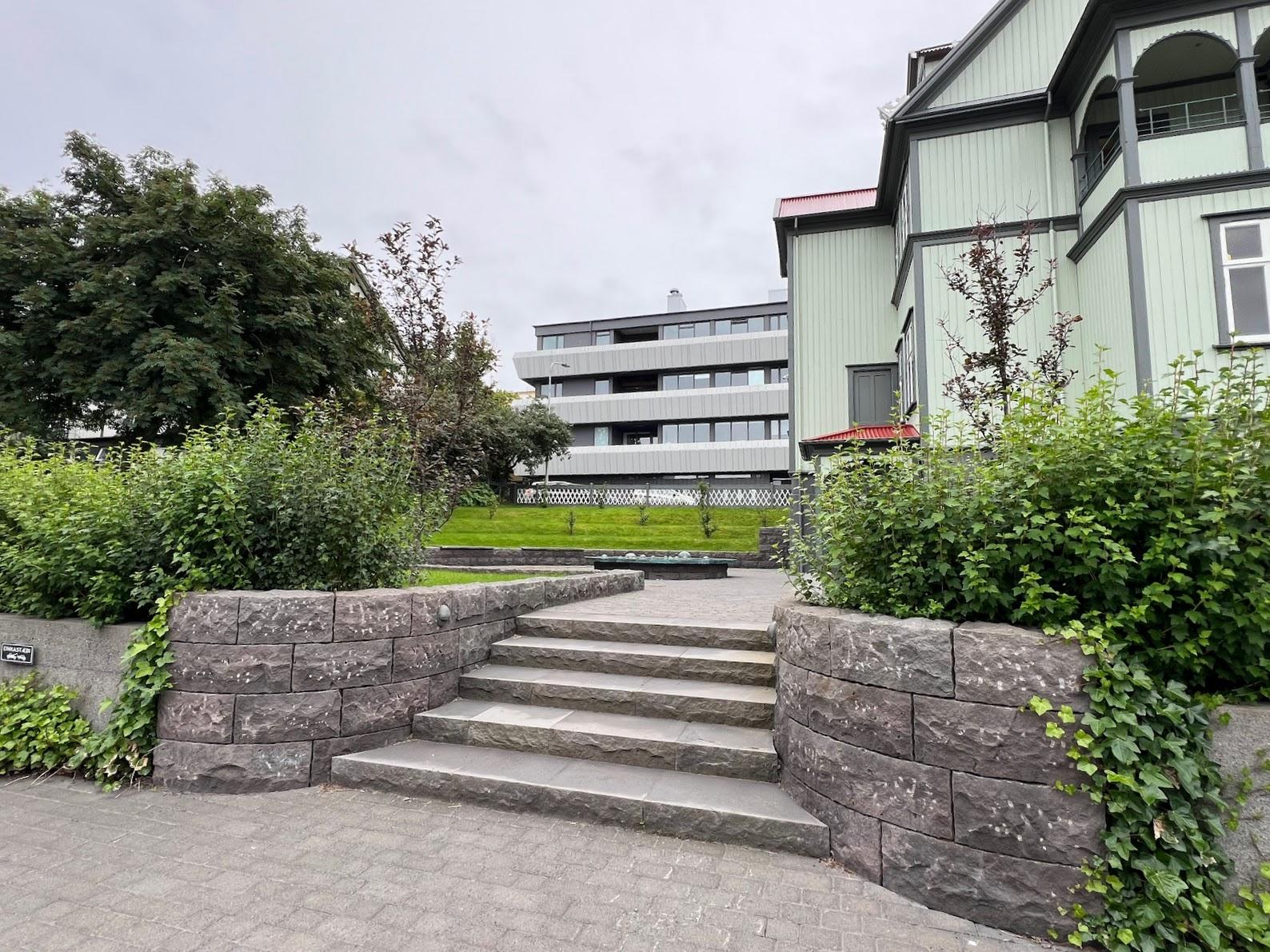 Skálholtsstígur 7