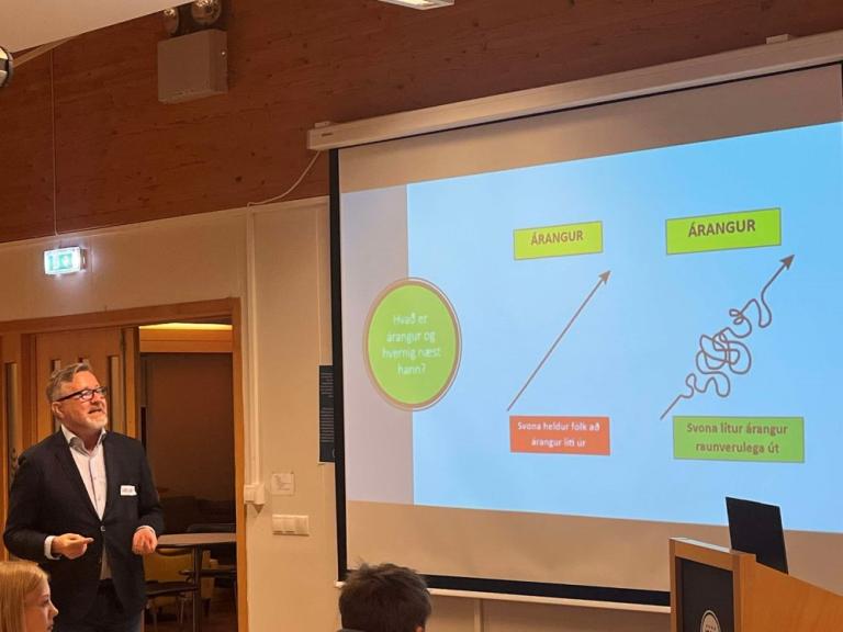 Vinnusmiðjur með unglingum í Vesturbæ, Miðborg og Hlíðum