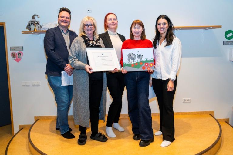 Álftaborg granted incentive award.