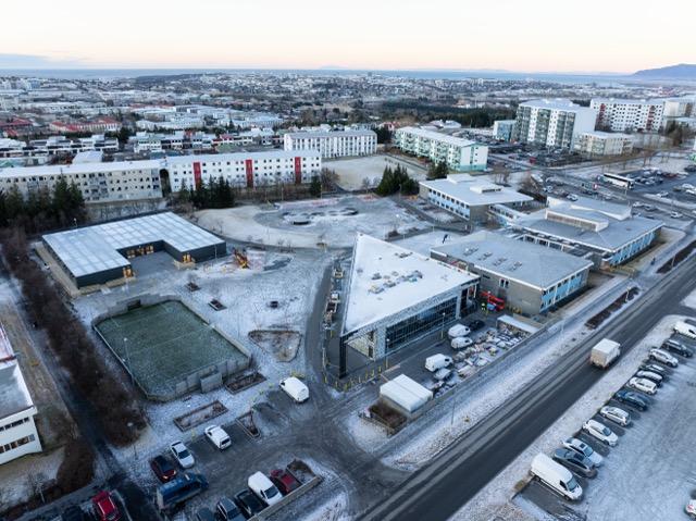 Aerial view of Hólabrekkuskóli