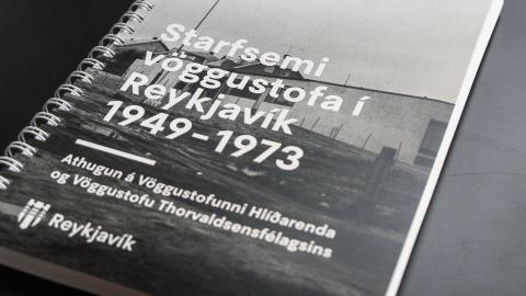 Mynd af forsíðu skýrslu um rannsókn á vöggustofum
