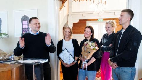 Fimm manns fagna verðlaunum í Höfða