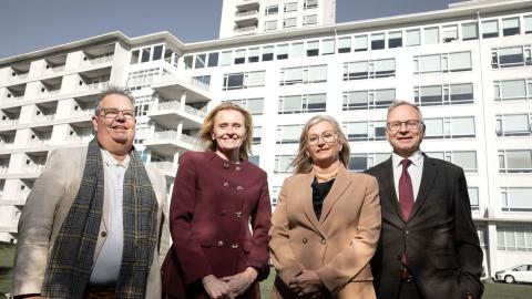 Gunnar Svavarsson, CEO of NLSH; Mayor Heiða Björg Hilmisdóttir; Health Minister Alma D. Möller; and Runólfur Pálsson, CEO of Landspítali Hospital